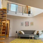 Zentrale, Designer Maisonette Mit Galerie, Gruppen- Und Kinderfreundlich, Smart Tv Apartament Erfurt