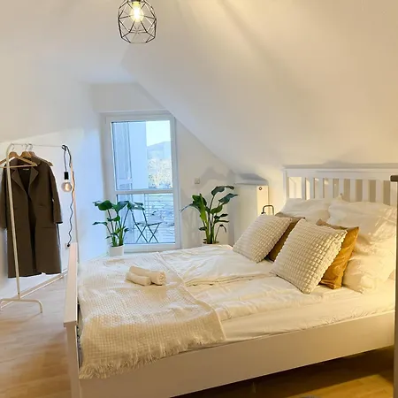 Zentrale, Designer Maisonette Mit Galerie, Gruppen- Und Kinderfreundlich, Smart Tv * 에르푸르트