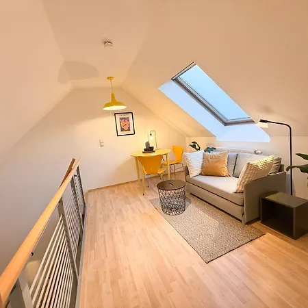 Lägenhet Zentrale, Designer Maisonette Mit Galerie, Gruppen- Und Kinderfreundlich, Smart Tv