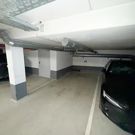 Zentrale, Designer Maisonette Mit Galerie, Gruppen- Und Kinderfreundlich, Smart Tv Apartment Erfurt