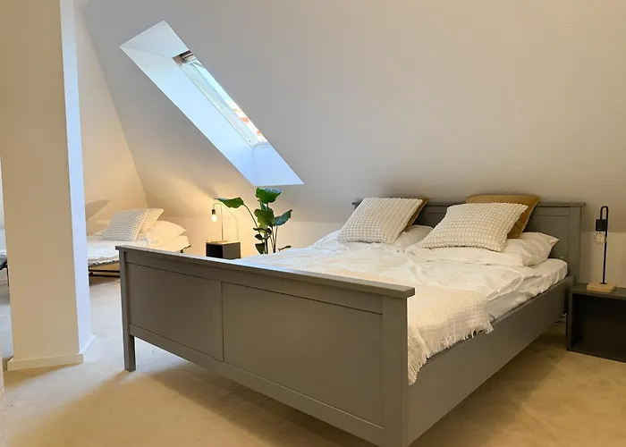 Zentrale, Designer Maisonette Mit Galerie, Gruppen- Und Kinderfreundlich, Smart Tv *