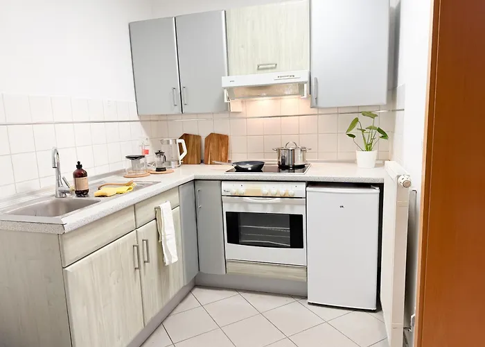 Appartement Zentrale, Designer Maisonette Wohnung Mit Galerie, Gruppen- Und Kinderfreundlich, Smart Tv Erfurt