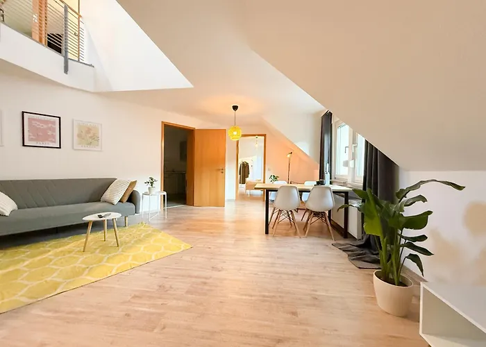 Zentrale, Designer Maisonette Wohnung Mit Galerie, Gruppen- Und Kinderfreundlich, Smart Tv *